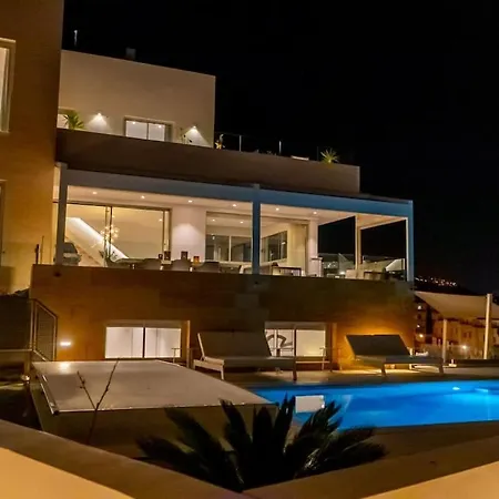 Villa Palm - Incredible With 5 Rooms, Amazing Sea View And Private Pool